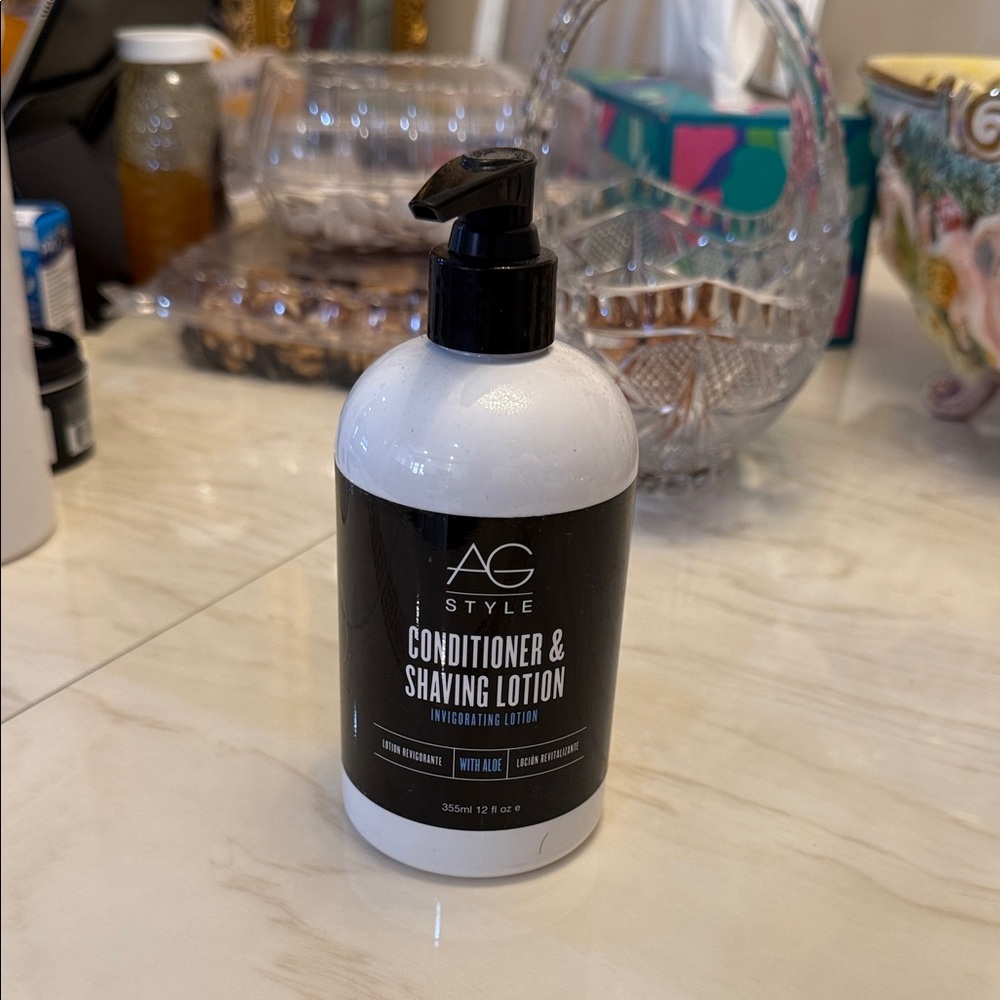 Conditioner & Shaving Lotion - Black and White